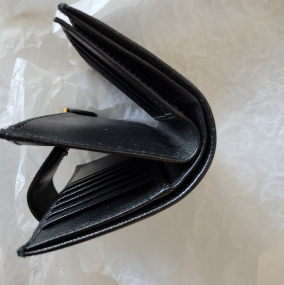 Prada Saffiano Wallet - Picture 3 of 8